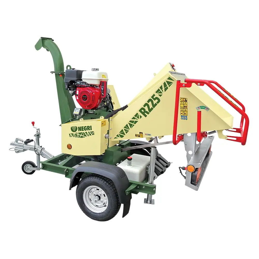 Biotriturador Negri R225 Honda GX390 com Reboque - Biotriturador Negri R225 Honda GX390 com Reboque